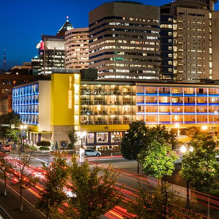 Staypineapple, Hotel Rose, Downtown Portland Exterior foto
